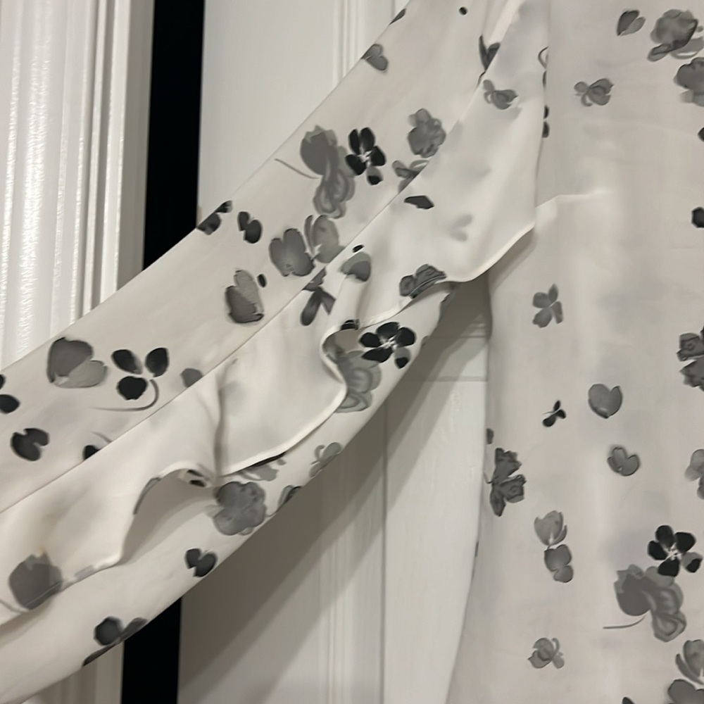 Blouse - Picture 2 of 2